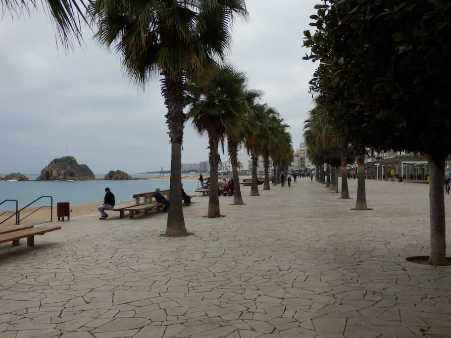 Apartamento Blanes Playa Εξωτερικό φωτογραφία
